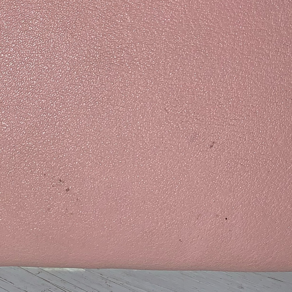 Pink Guess Wallet 💕 - Picture 4 of 6